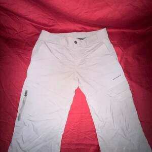 Columbia Titanium Women’s Capri Pants Size 8 Gray Omni-Shield Hiking Outdoor